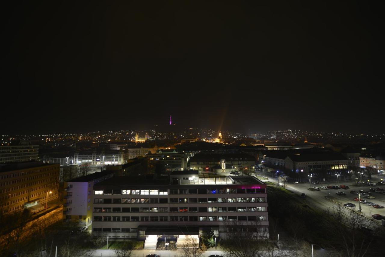 Panorama City Apartman Pécs Extérieur photo