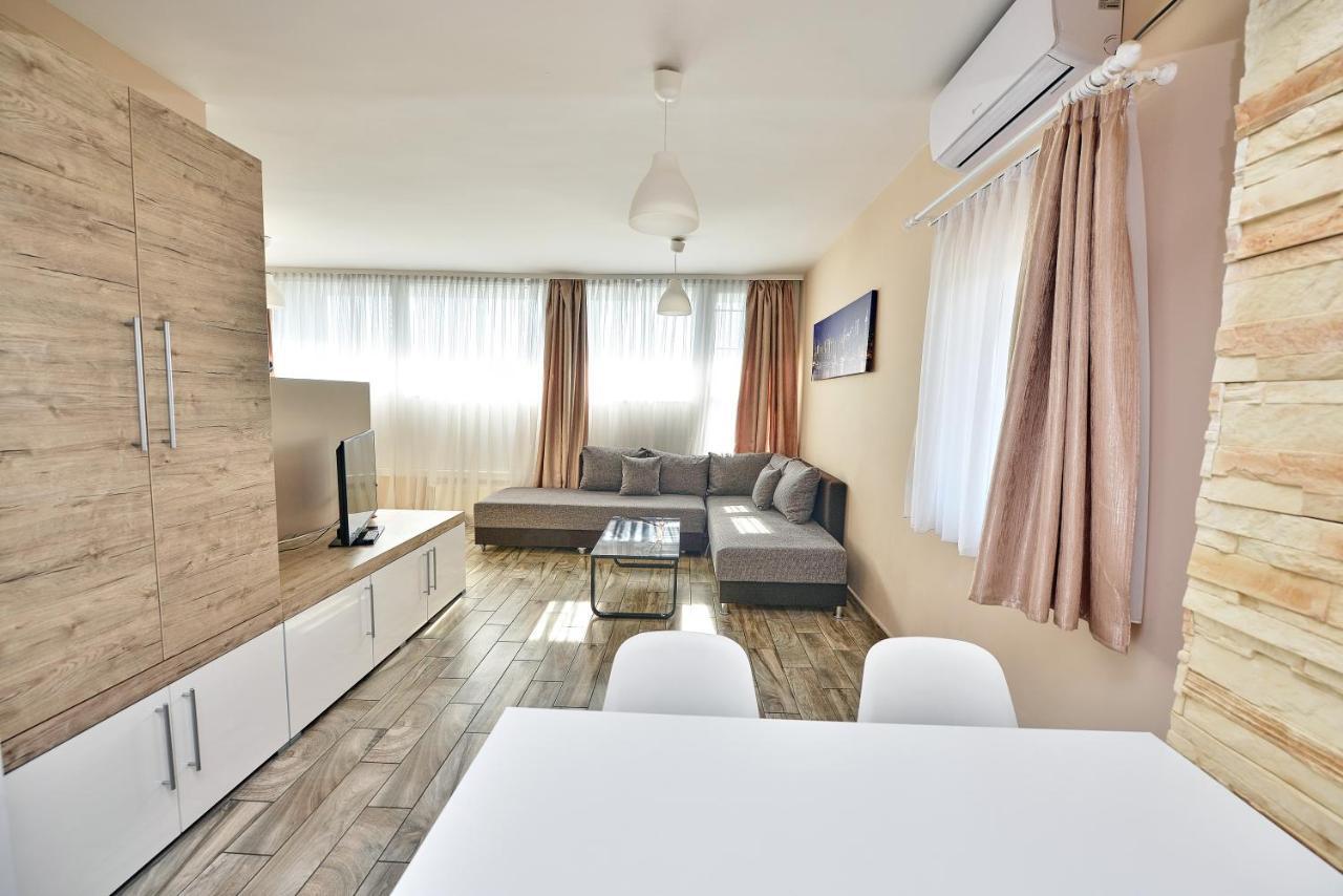 Panorama City Apartman Pécs Extérieur photo